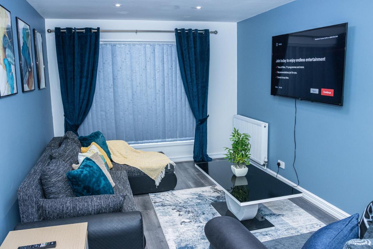 Lush Lodge -Home Away In Telford, For Contractors, Families, Group Of Friends, Long Term Stays Eksteriør billede